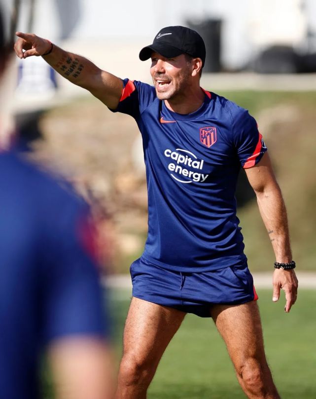 西甲倒计时，克里夫兰骑士今晨内部沟通，细节引发关注，信心回归，医务组通报恢复的简单介绍