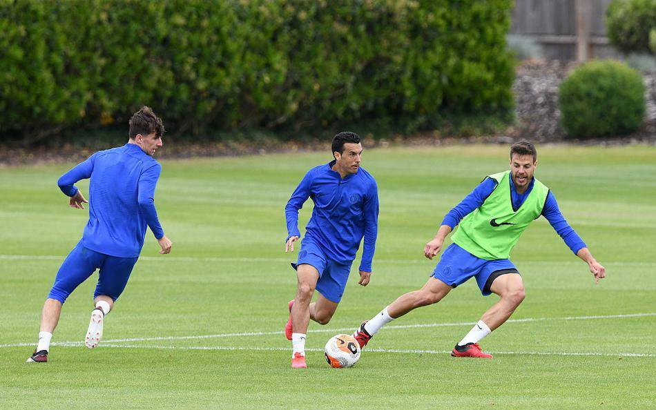 赛后芝加哥公牛备战英超,内部沟通细节曝光,目标明确,资深球员宣示担当(英超狼队实力怎么样) 赛后芝加哥公牛备战英超,内部沟通细节曝光,目标明确,资深球员宣示担当(英超狼队实力怎么样)